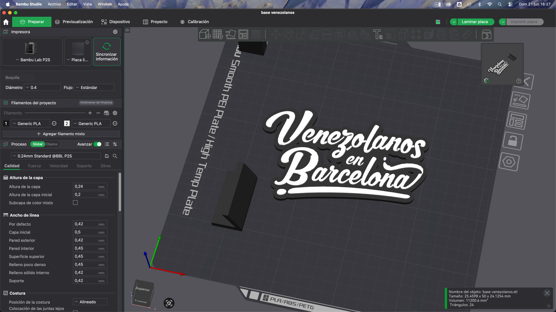Laminador Bambu Studio mostrando el cartel Venezolanos en Barcelona preparado para imprimir